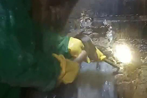 三亚消防水池堵漏施工视频